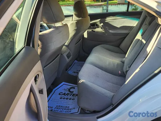 carros - Toyota camry 2010 versión LE,  V4, 67,000 Ml 10