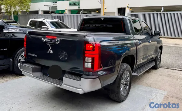 jeepetas y camionetas - Mitsubishi L200 2025 4x4 Triton  4