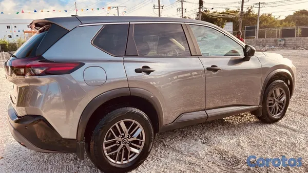 jeepetas y camionetas - Nissan Rouge 2023
 americana, recién importada  4