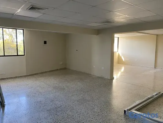 oficinas y locales comerciales - Locales de oficina en Av. 27 de febrero, El vergel 9