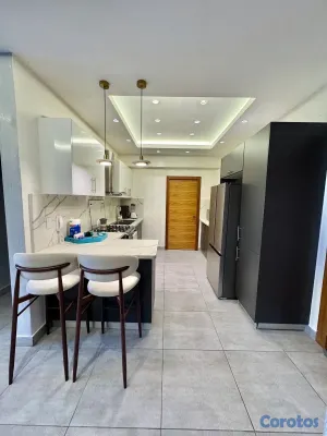 apartamentos - alquiló amuebaldo bella vista norte dos habitaciones piso 6 balcón dos parqueo  2