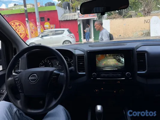 jeepetas y camionetas - Nissan Frontier SV 2023 10