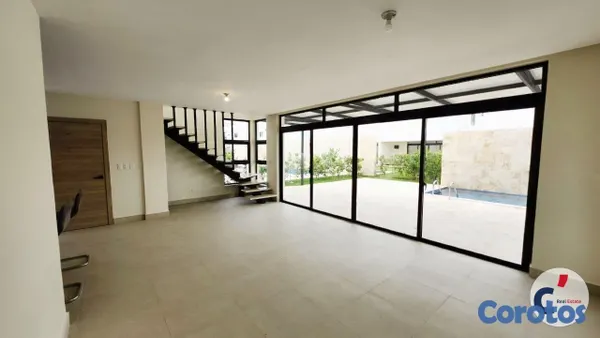 casas - Villa de Lujo de Dos Niveles con Piscina · Ref 140 12