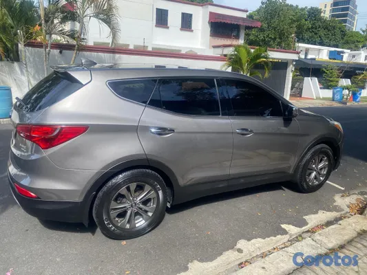 jeepetas y camionetas - HYUNDAI SANTA FE SPORT 4WD 3