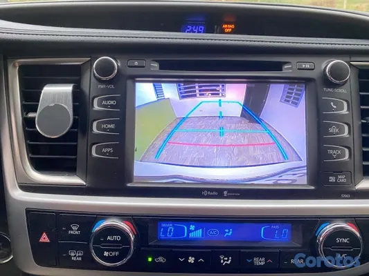 carros - Se vende Toyota Highlander XLE 2014, color blanco, una SUV amplia. 6