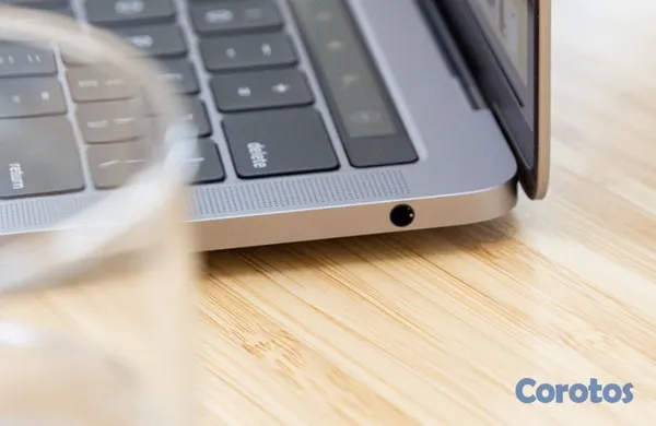 computadoras y laptops - MacBook Pro (13 pulgadas, 2019, dos puertos Thunde 3