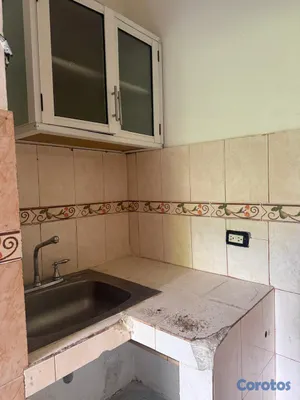 apartamentos - Se alquila apartaestudio en Engombe 3