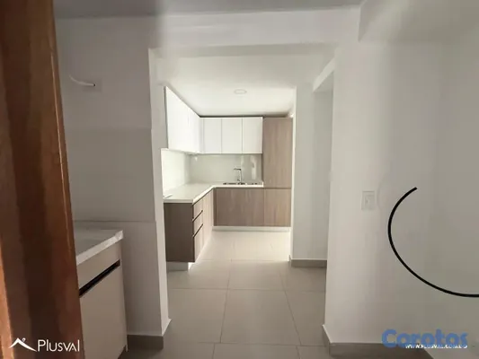 apartamentos - Apartamento de 2 Habitaciones en Evaristo Morales, Santo Domingo 9