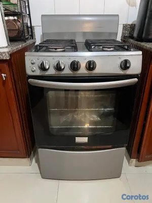 cocina - Estufa Frigidaire 24’ - RD$5,000 2