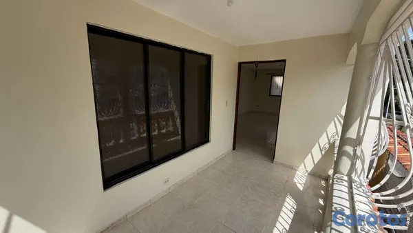 casas - Casa en 2do nivel de 4 habitaciones en Lucerna Fre 4