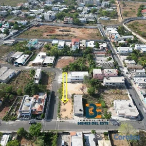 Se vende solar con 241 metros en Residencial Naime