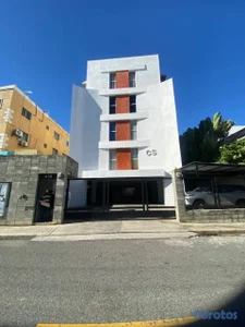 Apartamento de 3 habitaciones en venta en Los Rest