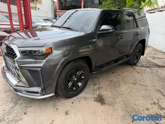 jeepetas y camionetas - toyota 4runner  5