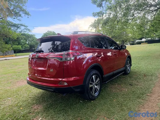 jeepetas y camionetas - Toyota rav4 2017 le 4