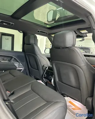 jeepetas y camionetas - Ranger Rover Vogue 2023 USD$179,900. 10