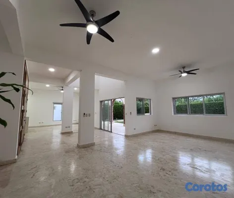 casas vacacionales y villas - Alquiler de Villa en Punta Cana Village, 3 habitaciones + family room 2
