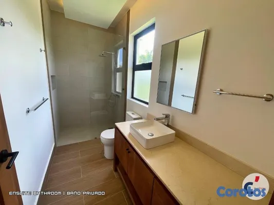 casas - Villa de 4 habitaciones con piscina climatizada en 14