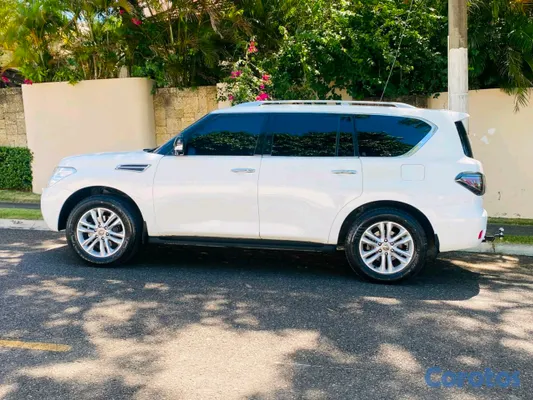 jeepetas y camionetas - Nissan patrol 2011 3