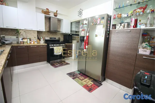 apartamentos - Apartamento en venta (199mts2) de 3 habitaciones ubicado en el  Renacimiento 5