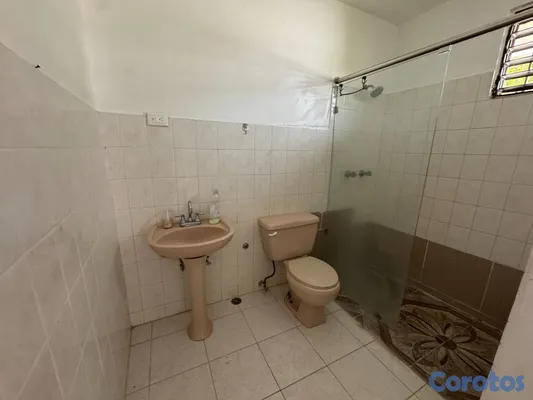 casas - Casa de 2 viviendas independientes en Venta en San 12