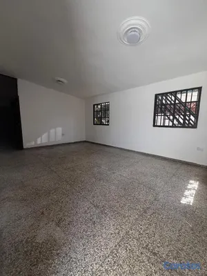casas - Local comercial en Mirador Sur con oficinas, almac 4