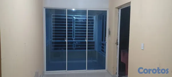 servicios profesionales - somos J&M puestas y ventanas, vidrios y más  3