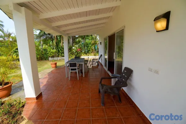 casas vacacionales y villas - Encantadora Villa disponible para adquisición en la exclusiva Playa Bonita 4