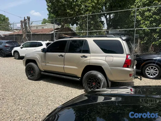 jeepetas y camionetas - Toyota 4runner diésel 2003 6