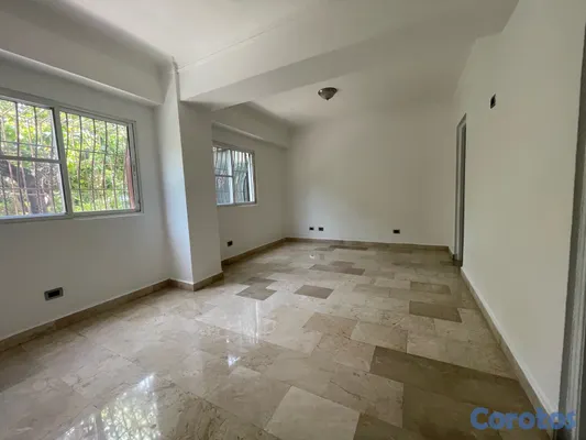 apartamentos - Apartamento en alquiler de tres habitaciones y dos parqueos techados 5