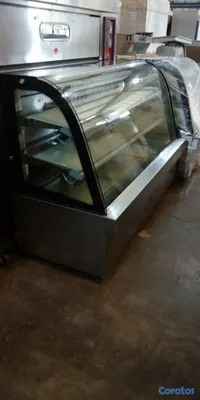 equipos profesionales - Vitrina fría exhibidor repostería Nueva 5