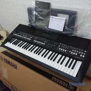 YAMAHA PSR-SX600 Portatone Digital Keyboard 61-Key