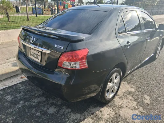 carros - toyota yaris 2006, automatico 13