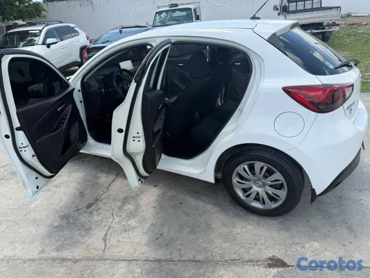 carros - MAZDA DEMIO 2018 5