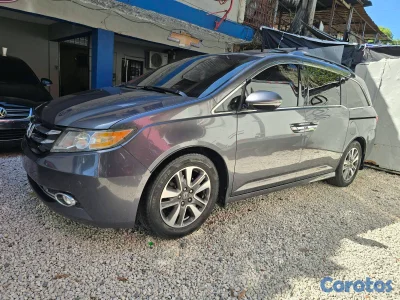 Se Vende Honda Odyssey año 2017 Touring  Americana