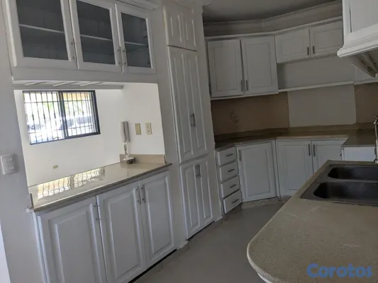 apartamentos - El Millon, primer piso, 153 mts., 3hab, 1 parq    4