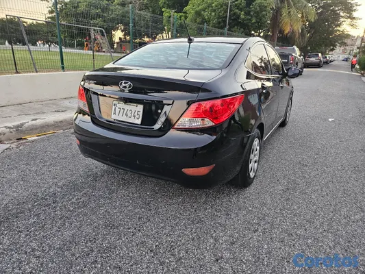 carros - hyundai accent 2013  2