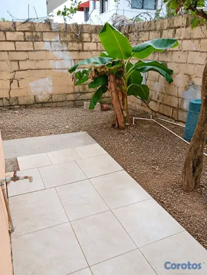 casas - Casa de un nivel para demoler con solar de 161 met 5