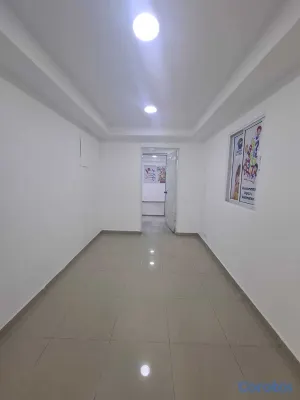 oficinas y locales comerciales - Local Comercial en LOS PRADOS 20