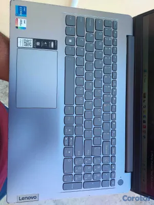 computadoras y laptops - Laptop Lenovo ideapad/ core i7/16GB DDR4/512GB SSD 6