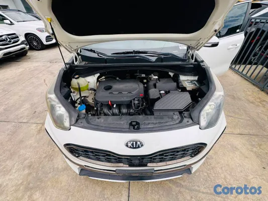 jeepetas y camionetas - KIA SPORTAGE S 2020 | PIEL |CLEAN CARFX| 84,000 MI 10