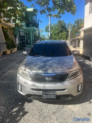 jeepetas y camionetas - KIA Sorento 2014 en excelente condiciones un poco negociable. 3