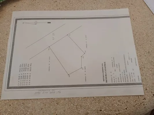 solares y terrenos -  vendo solar Metraje: 527.78 Mt2 Frente: 18.63 M2Honduras 5