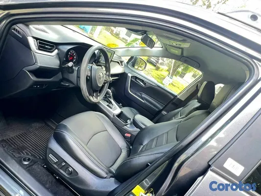 jeepetas y camionetas - Toyota rav4 2022 4
