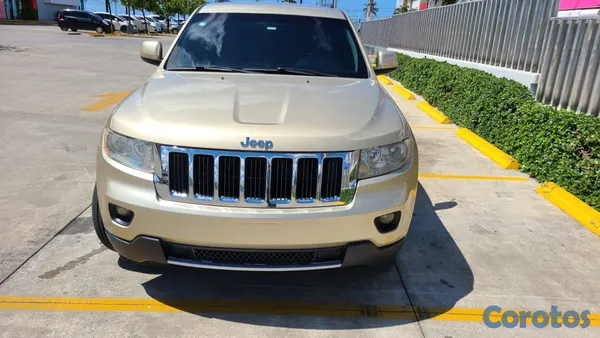 jeepetas y camionetas - Jeep Grand Cherokee excellente estado  2