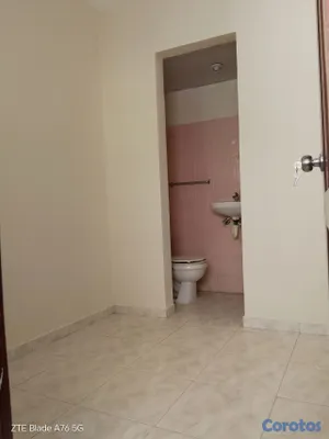 apartamentos - Av.Indep. 3 habitaciones. 2 baños. 2 parqueo abiertos

 10