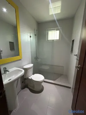 apartamentos - Amplio y moderno     Apartamento de 209 m² en La Española, Santiago / 3 hab. 17