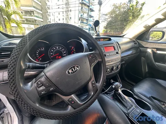 jeepetas y camionetas - Kia Sorento 2015 como nueva 20
