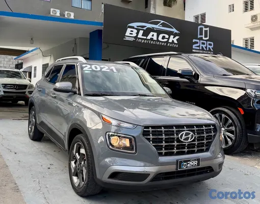 jeepetas y camionetas - Hyundai Venue SE 2021 4