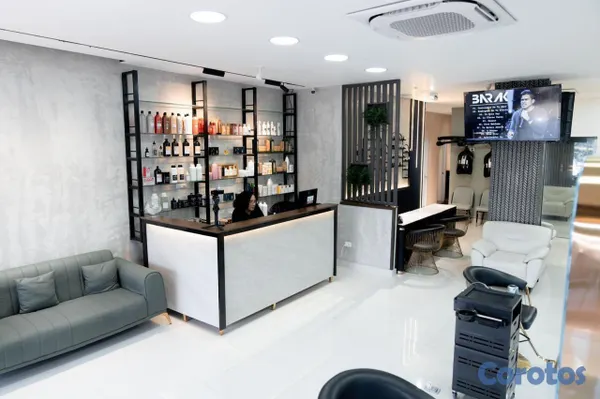 negocios en venta - Vendo Salón en total funcionamiento Av. Nunez de c 5