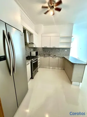 apartamentos - Alquilo amplio apartamento con Línea Blanca en La  10
